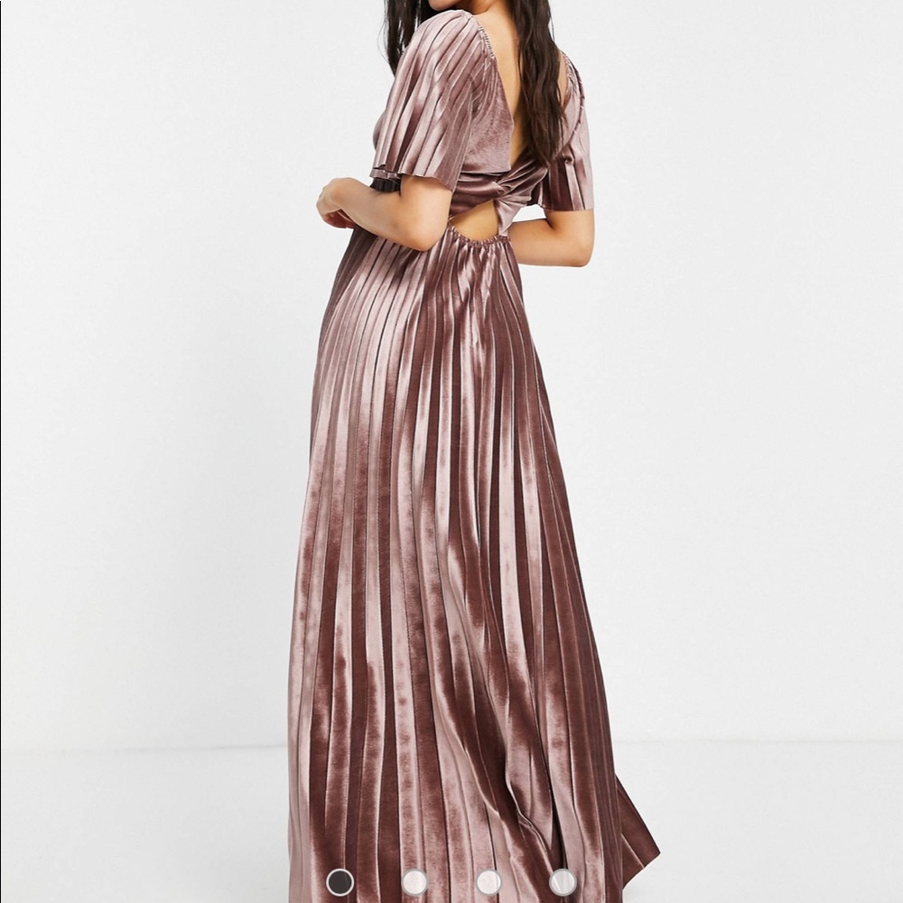 ASOS Pleated Velvet Maxi Dress in Dusty Rose - Picture 2 of 7